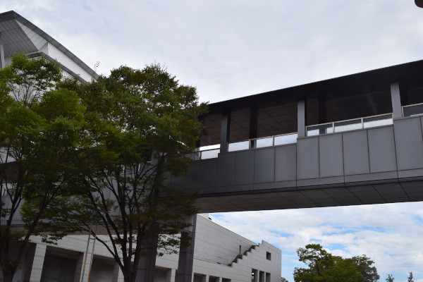 びわ湖ホールの連絡橋